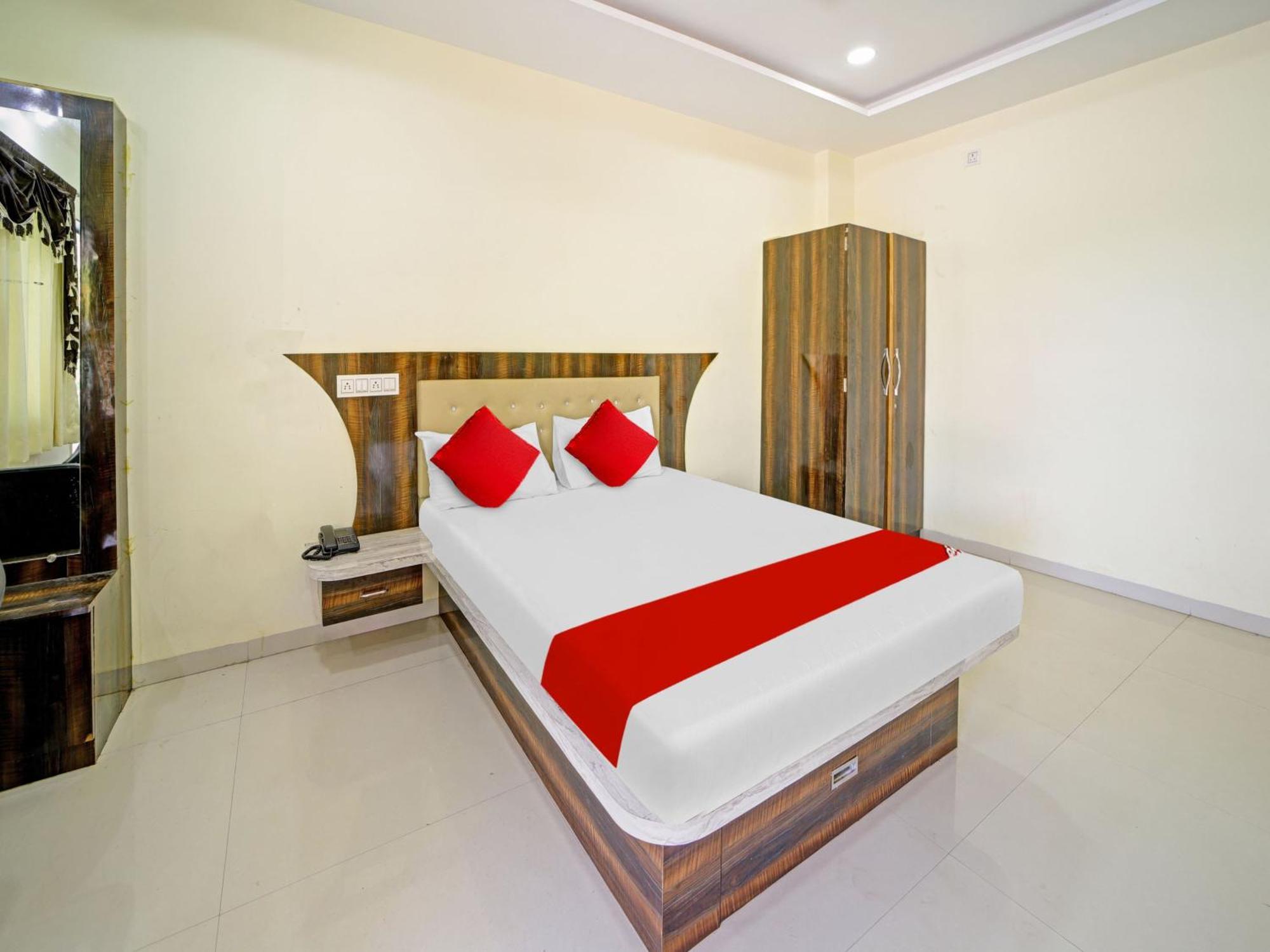 Hotel O Jvs Park Inn Ellora 外观 照片